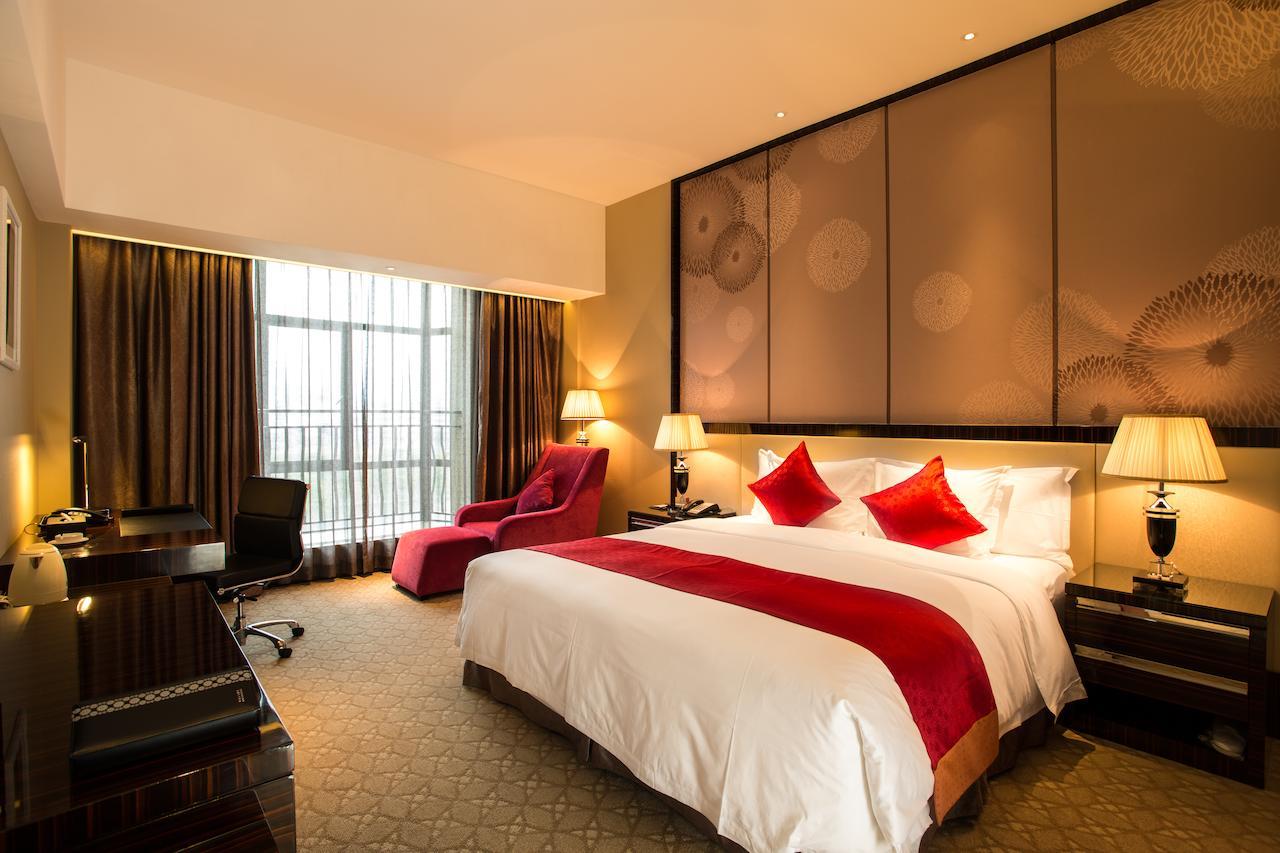 Ln Dongfang Hotel, Sihui Номер фото